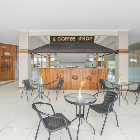 Trans International Hotel ナンディ エクステリア 写真